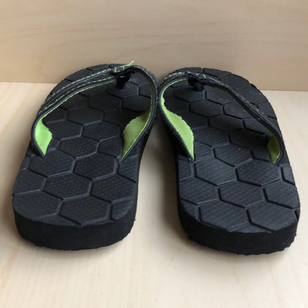 Flip Flops - Picture 3 of 4